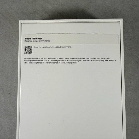 Apple iPhone 15 Pro Max - 512 GB - Natural Titanium (Unlocked) - Picture 11 of 12